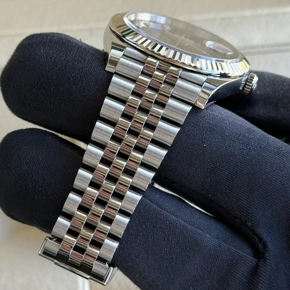 2024 Rolex Datejust 41 Blue Diamond Dial / 126334 / 41mm / Jubilee Band / Like New Just Watch It