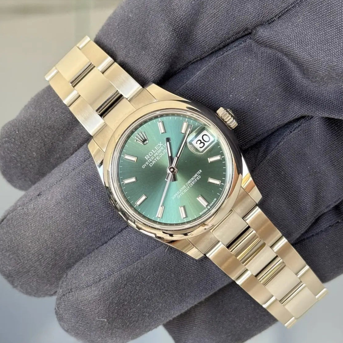 2024 Rolex Datejust 31 Mint Green Index Dial / 278240 / Stainless Steel / Smooth Oyster / 31mm / Brand New & Unworn