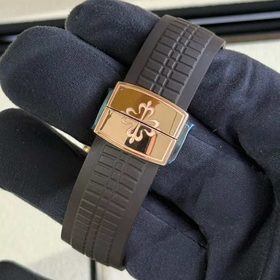 2021 Patek Philippe Aquanaut / 5167R / Rose Gold with Brown Rubber strap / Like New - Just Watch It