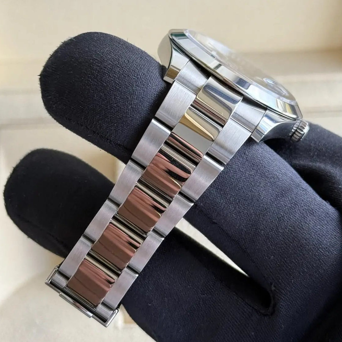 2024 Rolex Datejust 41 Blue Dial / 126300 / Smooth Bezel / Steel / 41mm / Like New - Just Watch It