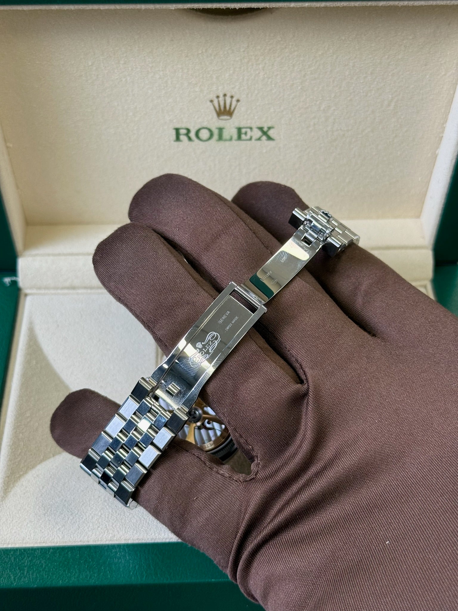 2025 Rolex Land Dweller 36 White Dial / 127234 / Steel / Brand New & Unworn / Box & Papers Just Watch It