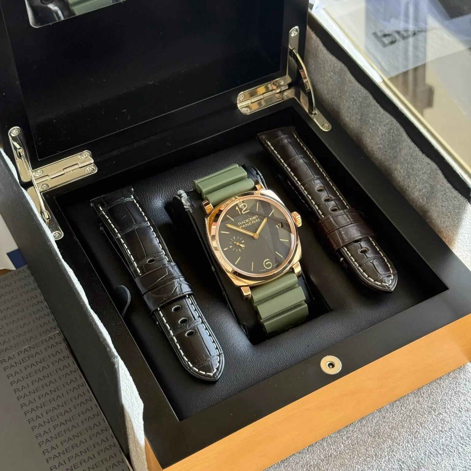 2017 Panerai Radiomir 1940 PAM 00515 / 18k Rose Gold with Green Rubber Strap / 3 Day Power Reserve / 47mm / Mint Condition Just Watch It