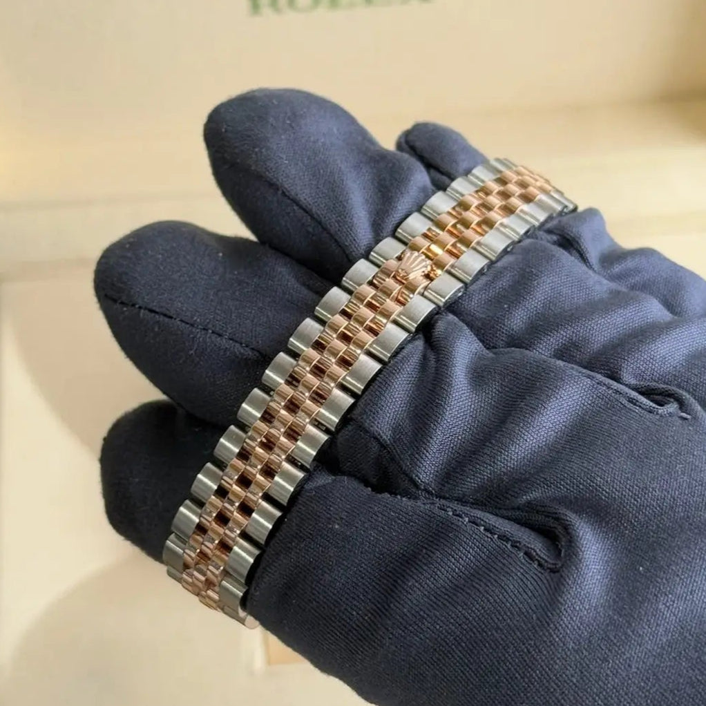 2025 Rolex Lady Datejust 28 White Dial with Roman Numerals / 279171  / Two Tone Rose Gold & Steel / Brand New & Unworn - Just Watch It