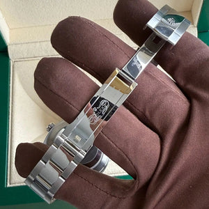 2025 Rolex Datejust 41 Rhodium Dial 126334 / Oyster Bracelet / Steel / Brand New & Unworn