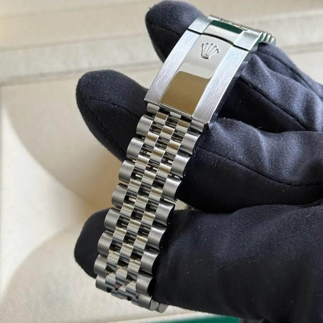 2025 Datejust 36 Mother of Pearl Diamond Dial / Factory Diamond Bezel / Steel / Brand New & Unworn / Box & Papers Just Watch It