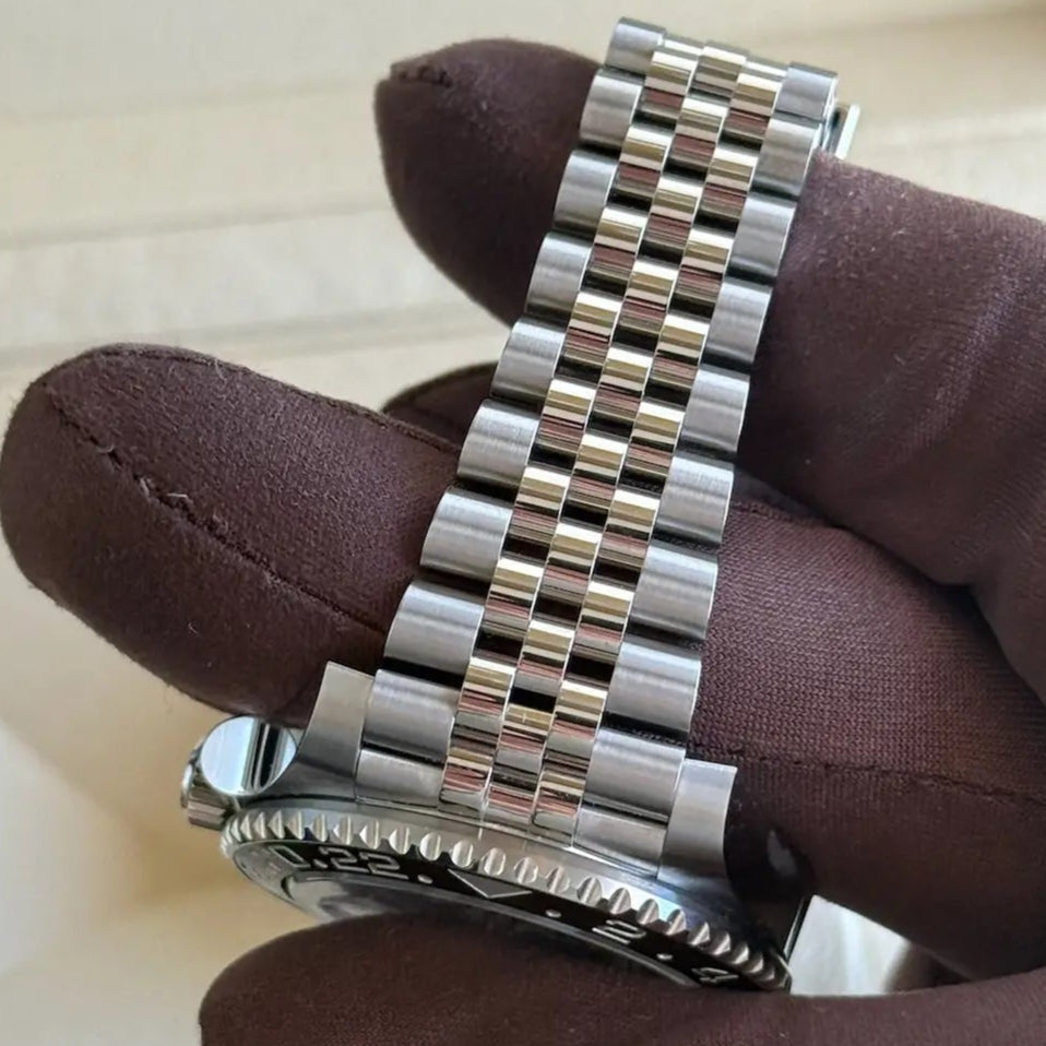 2025 Rolex GMT Master II 'Sprite' Black Dial / 126720VTNR / Jubilee Band / 40mm / Like New - Just Watch It