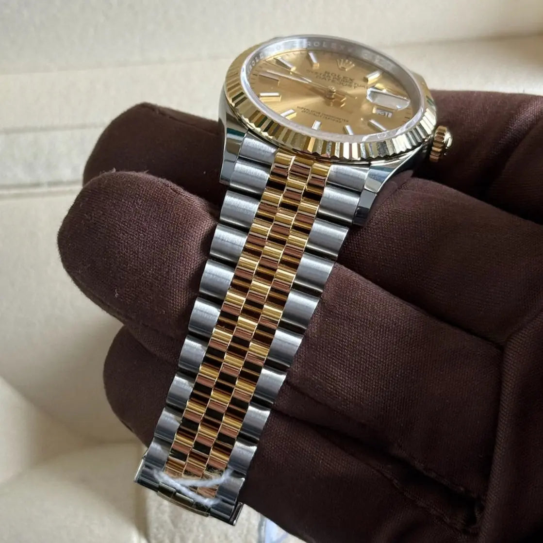 2025 Rolex Datejust 36 Champagne Dial / 126233 / Two Tone Yellow Gold / Brand New & Unworn / Box & Papers Just Watch It