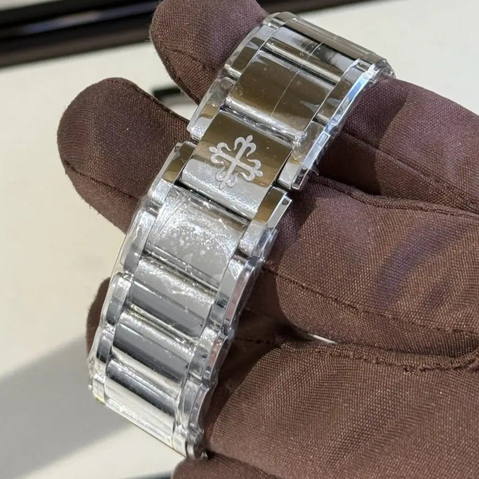 2025 Patek Philippe Twenty~4 Manchette Olive Green Sunburst Diamond Ladies Watch - Just Watch It