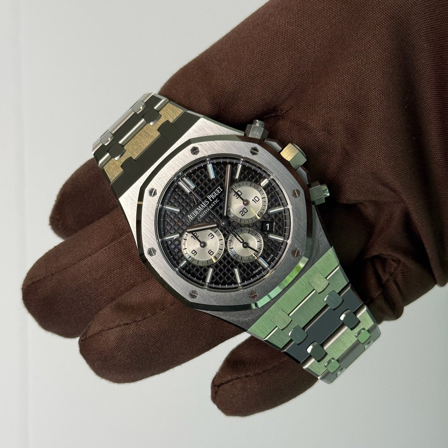 2021 Audemars Piguet Royal Oak Chronograph Black Dial 26331ST / 41mm / Stainless Steel / Mint Condition / Box & Papers Just Watch It