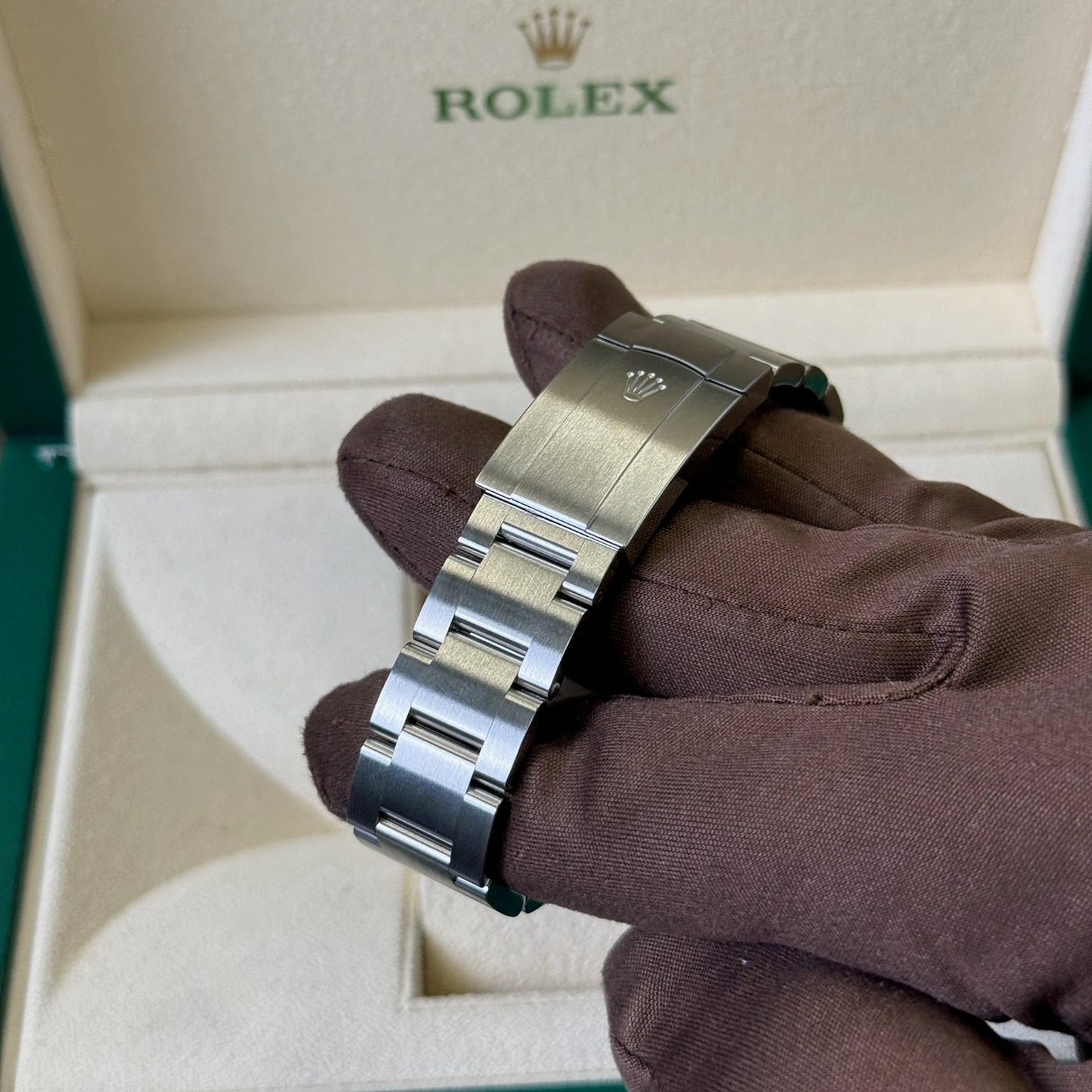 2025 Rolex Oyster Perpetual 41 Beige Dial / 134300 / Steel / Brand New & Unworn / Box & Papers Just Watch It