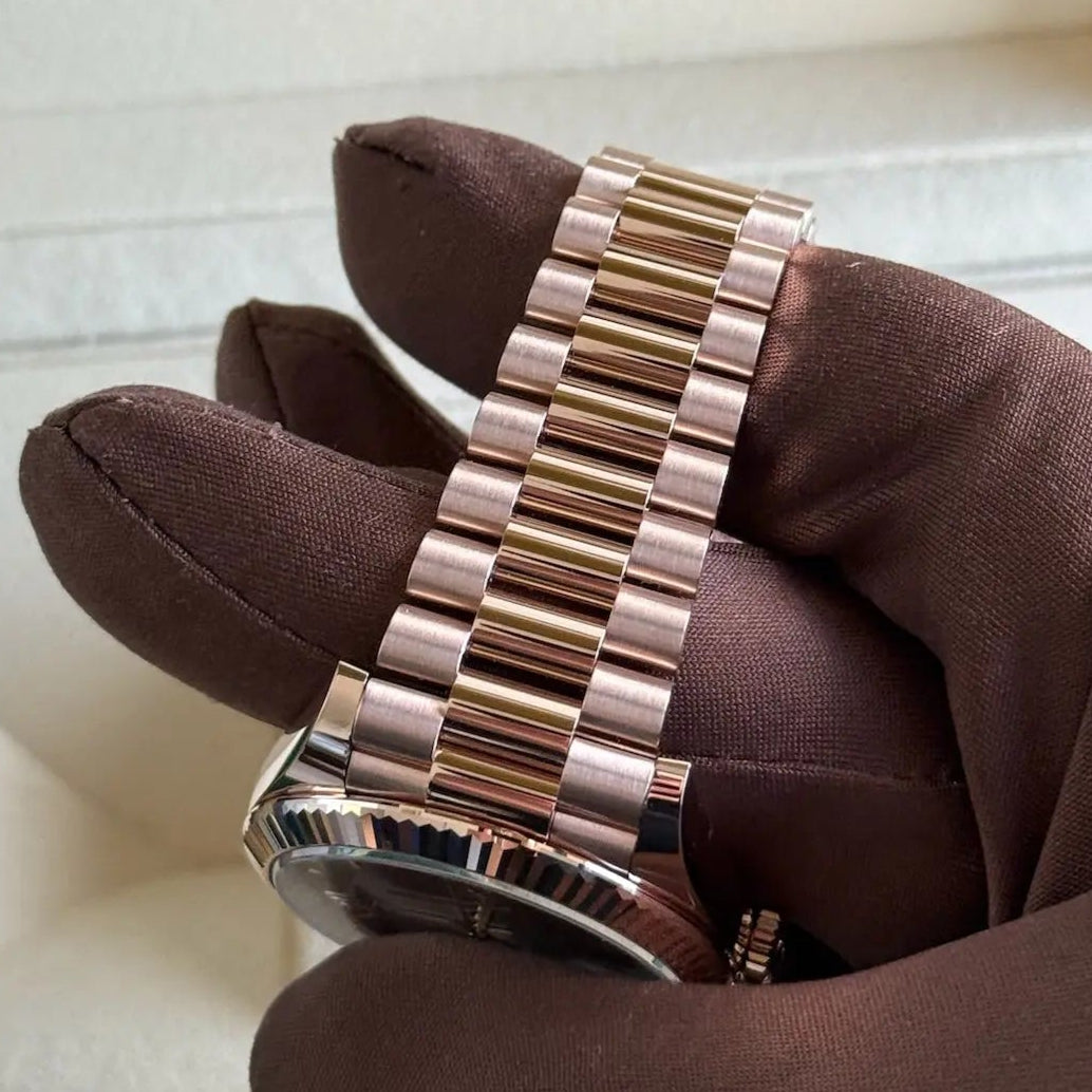 2025 Rolex Day-Date 40 Olive Roman Dial / 228235 / 40mm / Rose Gold / Brand New & Unworn Just Watch It