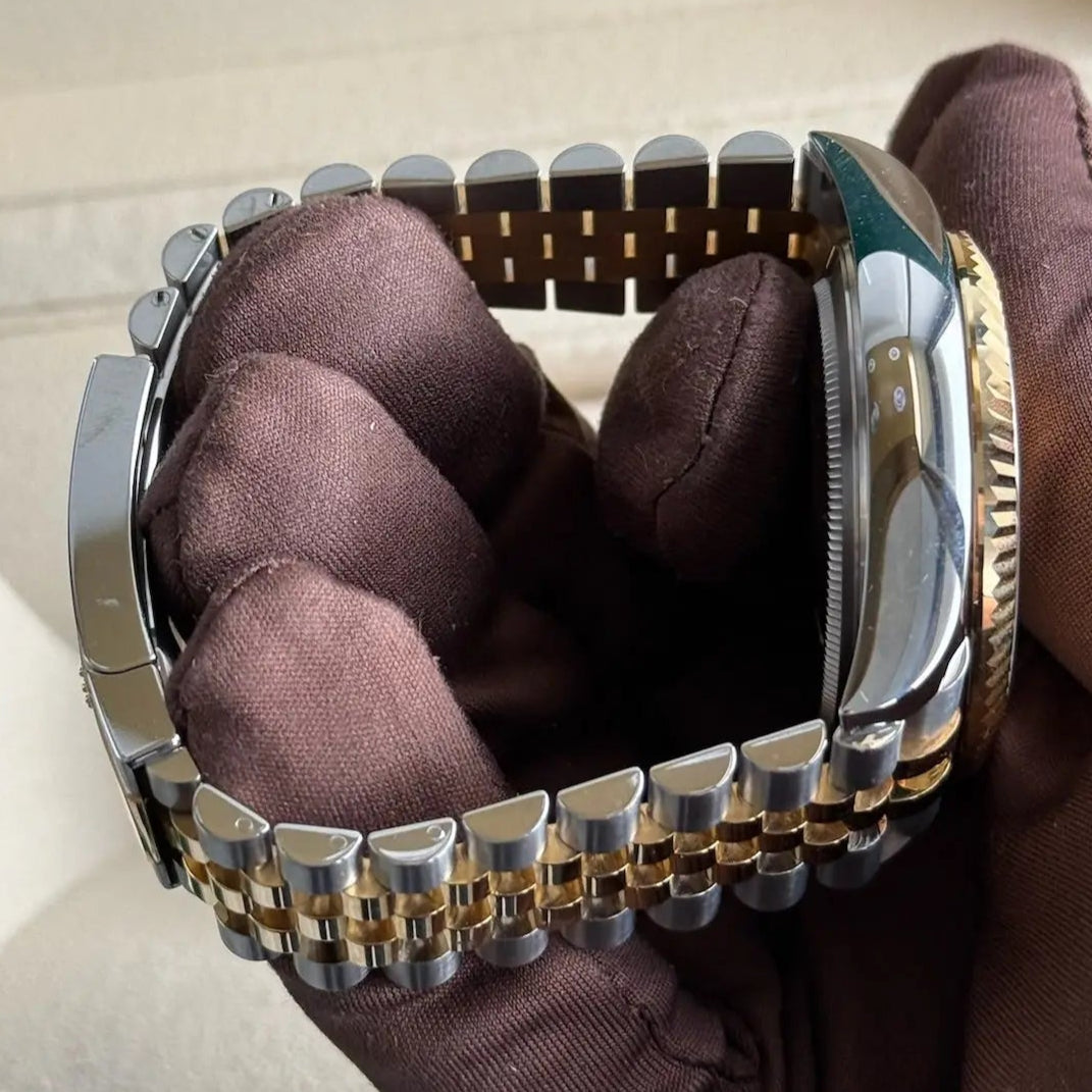 2023 Rolex Sky-Dweller 42 Champagne Dial / 326933 / Two Tone Yellow Gold / 42mm / Brand New & Unworn - Just Watch It