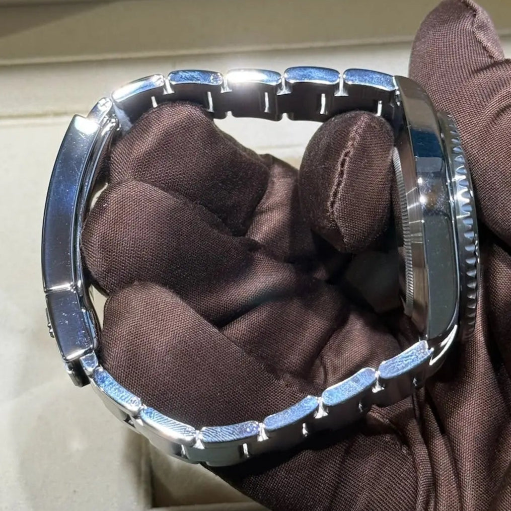 2019 Submariner Date ‘Hulk’ / 116610LV / Steel / Mint Condition Just Watch It