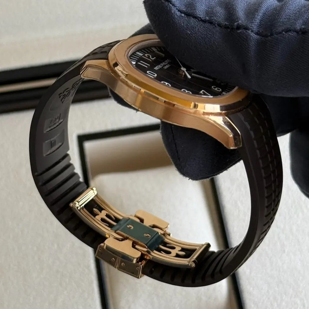 2022 Patek Philippe Aquanaut / 5167R-001 / Rose Gold with Brown Dial on Rubber Strap / Like New - Just Watch It