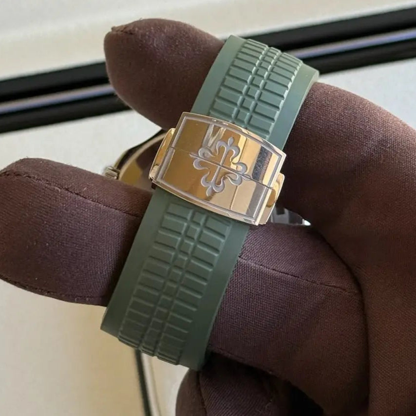 2024 Patek Philippe Aquanaut 5168G Green Dial / Green Rubber Strap / Like New - Just Watch It