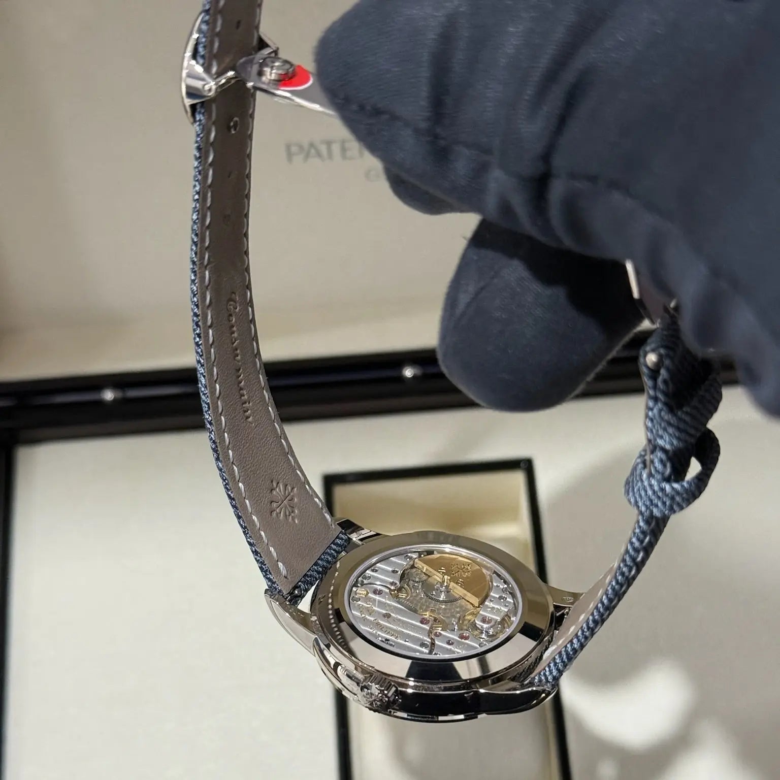 2025 PP5330G-001 World Time Date Blue Dial / White Gold / 40mm / Hand-Stitched Calf Skin Denim Pattern Strap / Brand New & Unworn Just Watch It