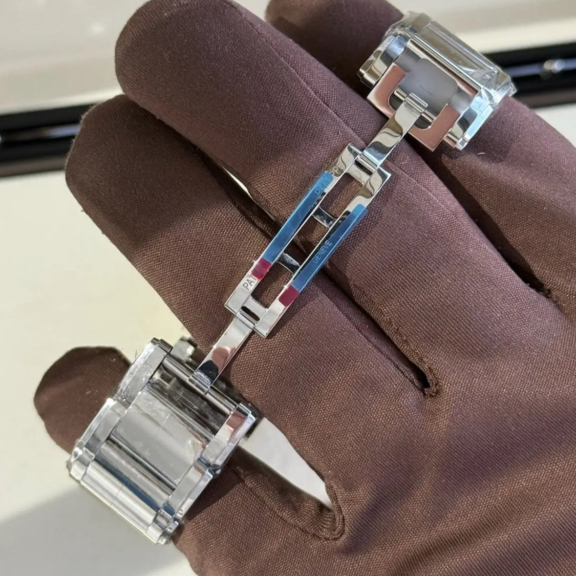 2025 Patek Philippe Twenty~4 Manchette Olive Green Sunburst Diamond Ladies Watch - Just Watch It