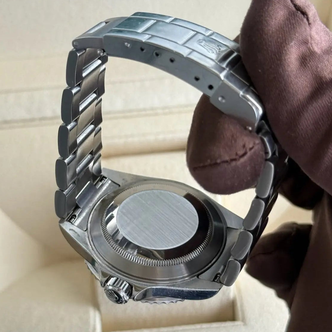 2005 Rolex Submariner Date Kermit / 16610LV / Steel / 40mm / Excellent Condition - Just Watch It