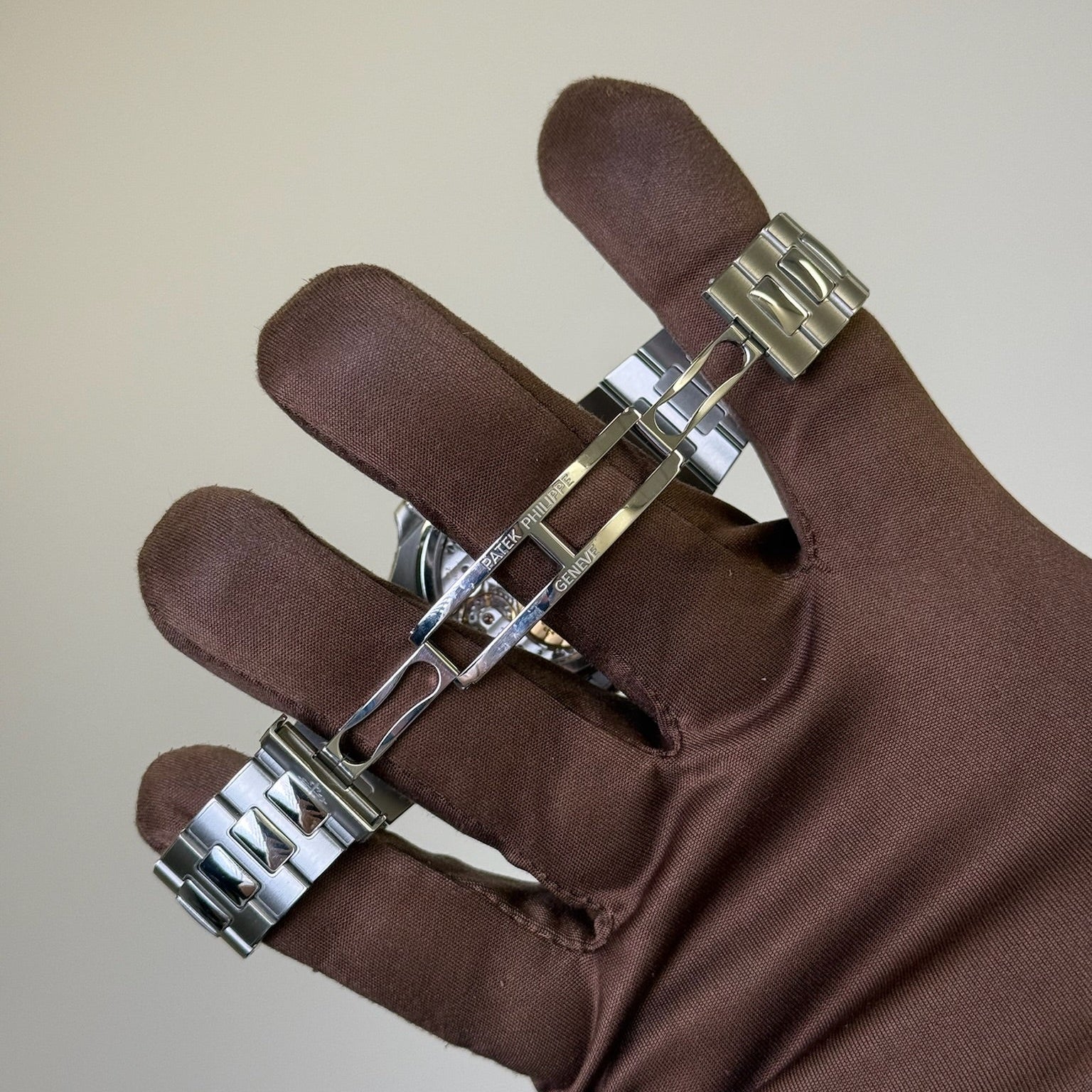 2022 Patek Philippe 5712/1A-001 Nautilus Moon Phases / Steel / Mint Condition / Box & Papers Just Watch It