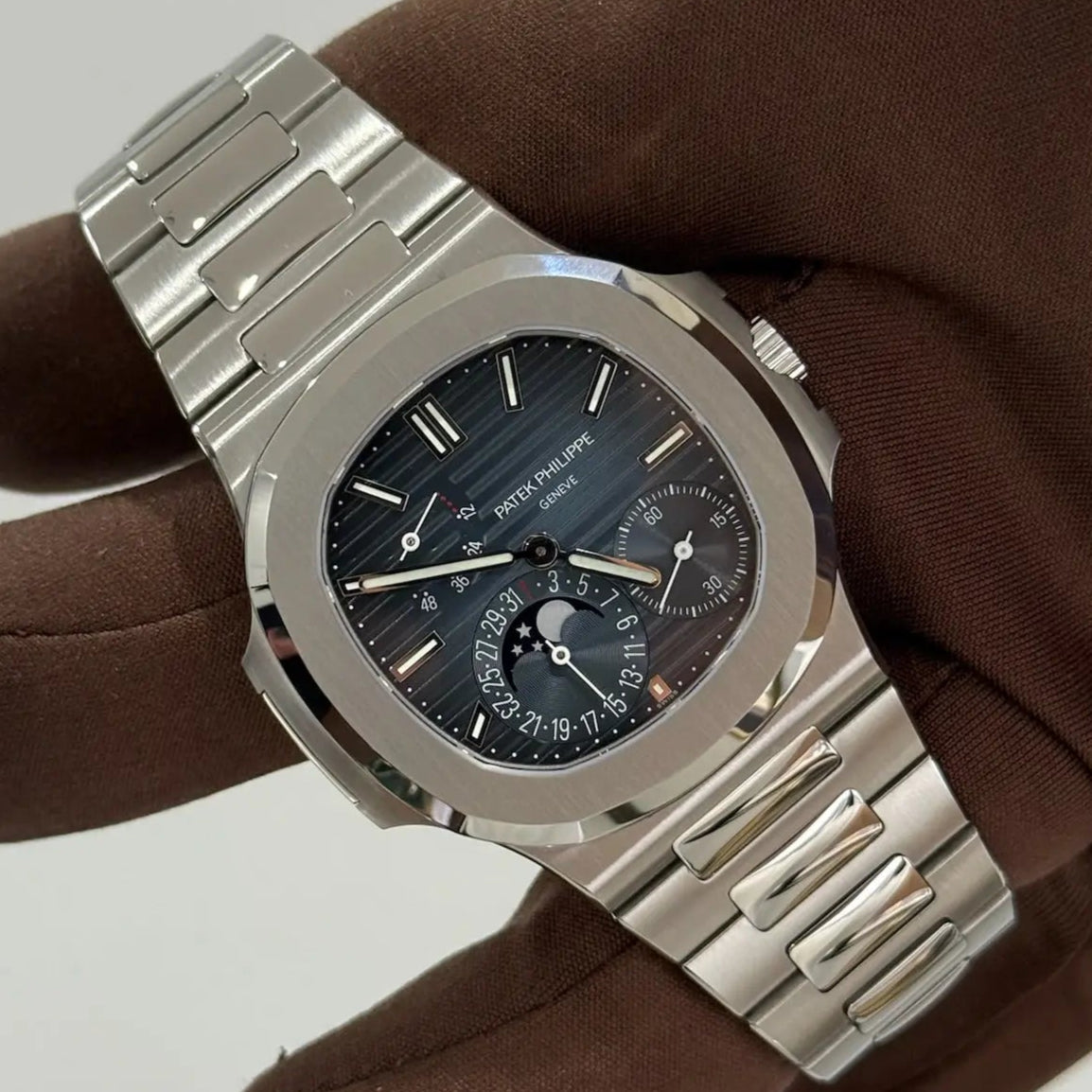 2018 Patek Philippe Nautilus Blue Dial / 5712/1A-001 / Steel / Mint Condition - Just Watch It