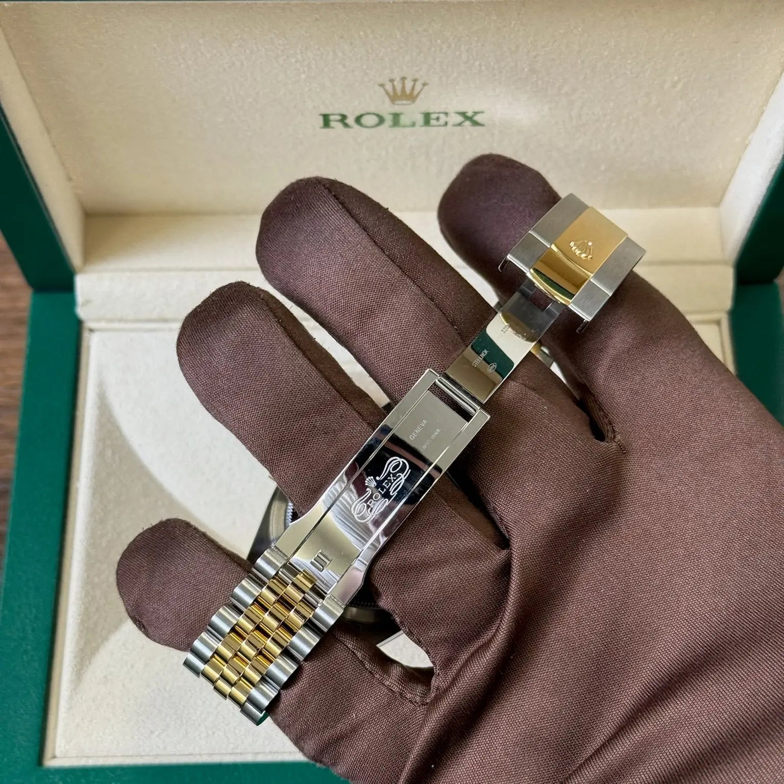 2025 Rolex Skydweller 42 Black Dial / 336933 / Two Tone Yellow Gold / Brand New & Unworn / Box & Papers Just Watch It