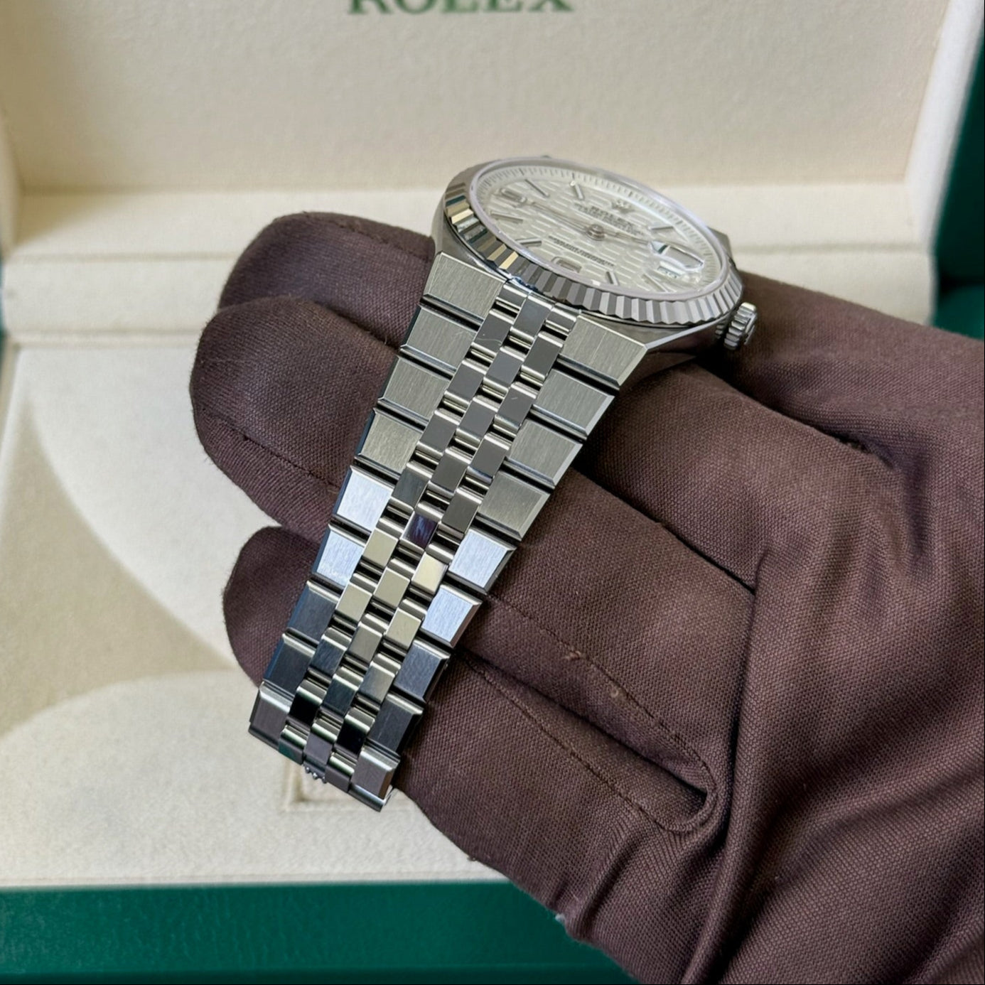 2025 Rolex Land Dweller 40 White Dial / 127334 / Steel / Brand New & Unworn / Box & Papers Just Watch It