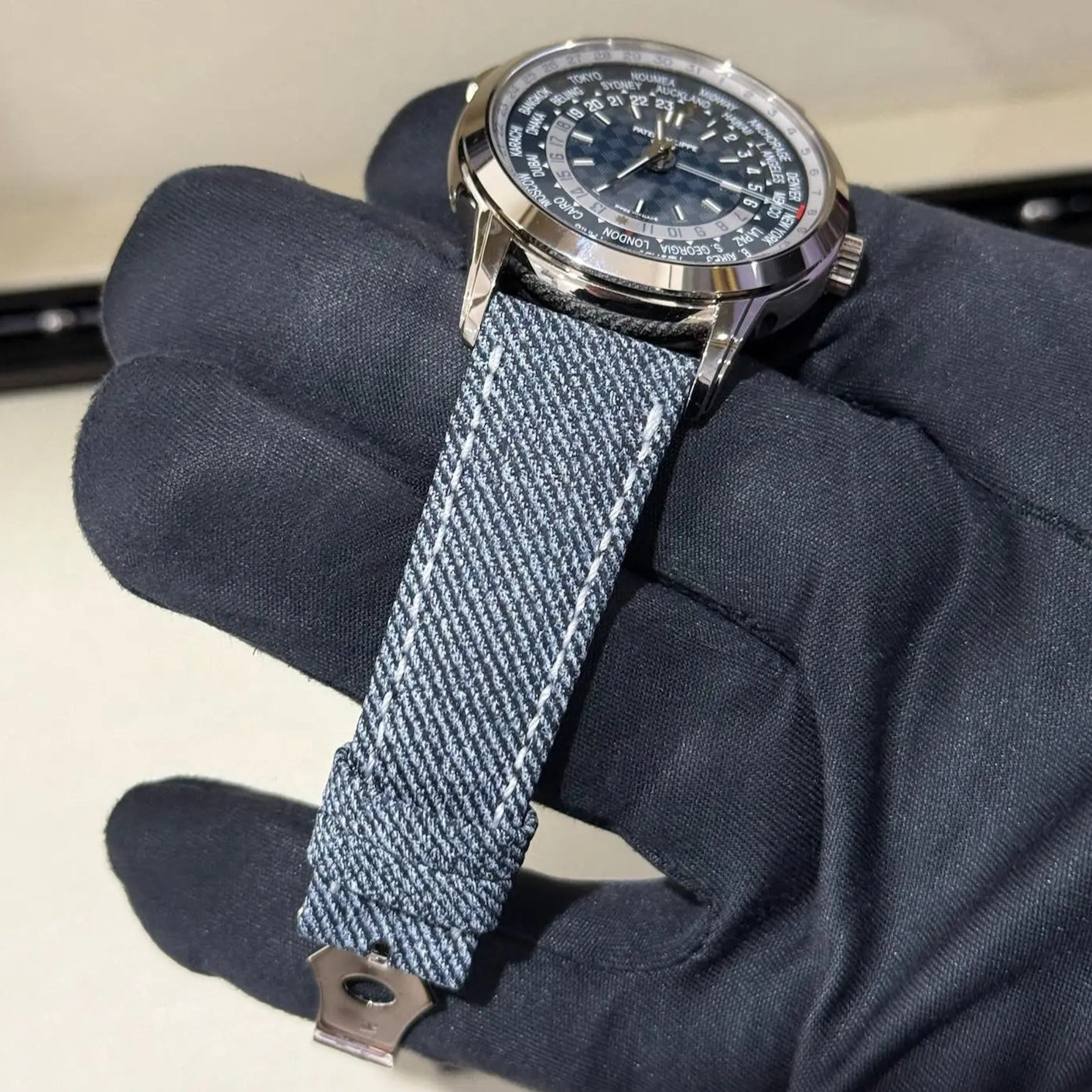2025 PP5330G-001 World Time Date Blue Dial / White Gold / 40mm / Hand-Stitched Calf Skin Denim Pattern Strap / Brand New & Unworn Just Watch It