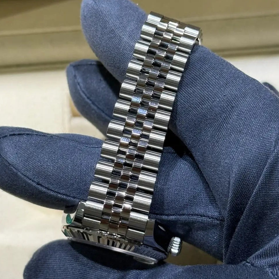 2025 Datejust 31 Silver Diamond Dial / Jubilee Band / Brand New & Unworn Just Watch It