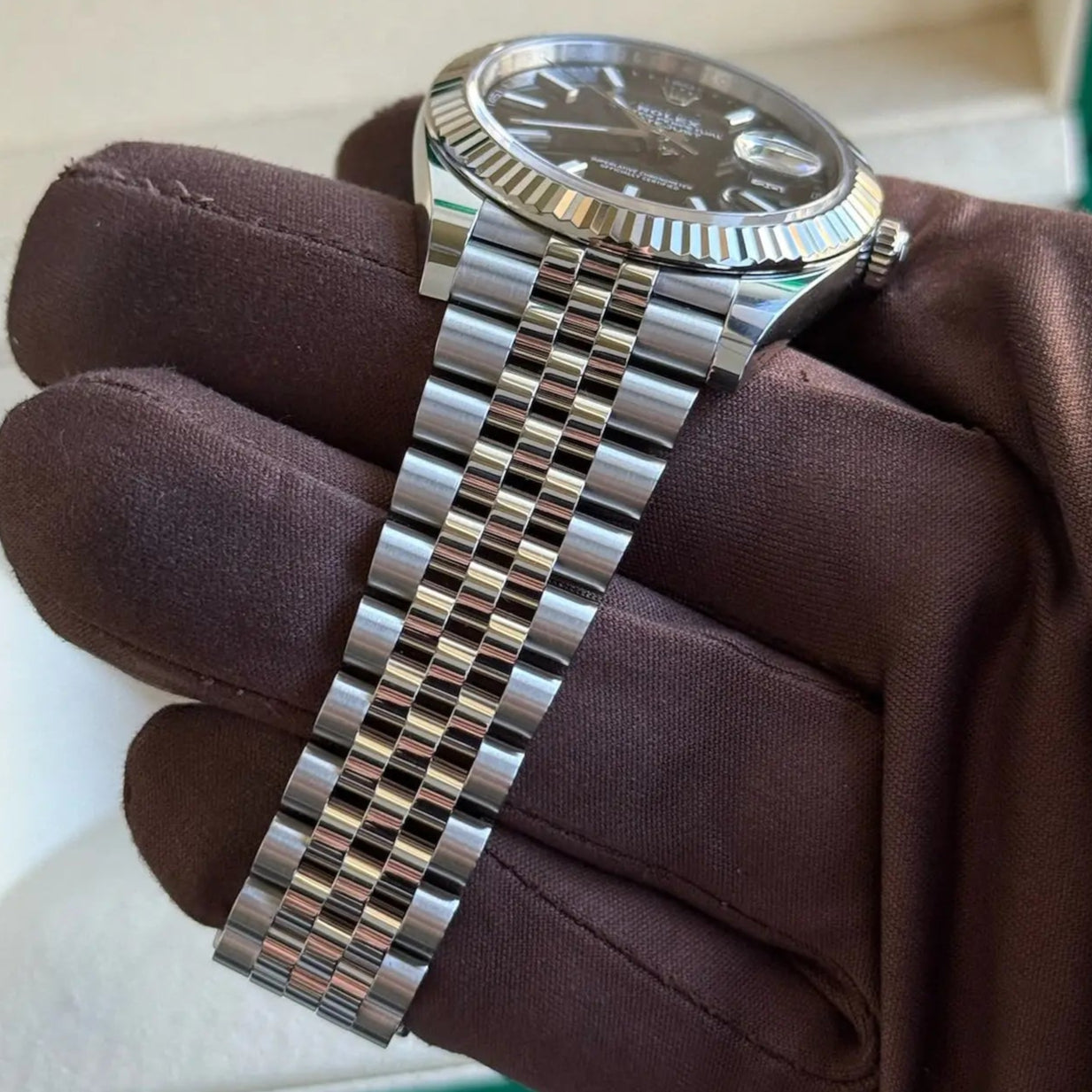 2024 Rolex Datejust 41 Black Dial / 126334 / Steel / Jubilee Band / Like New Just Watch It