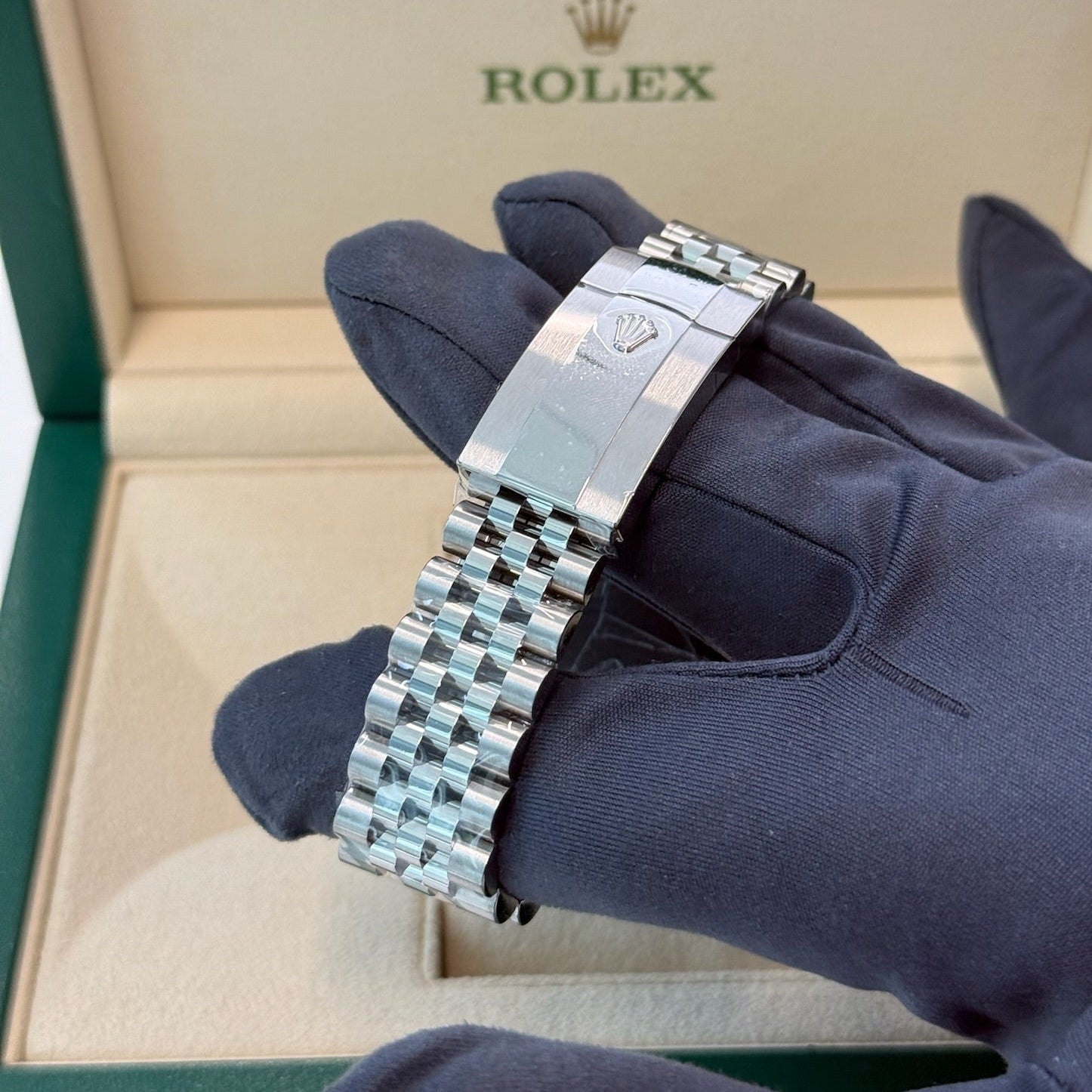 2025 Rolex Skydweller 42 Black Dial 336934 / Steel / Brand New & Unworn / Box & Papers Just Watch It