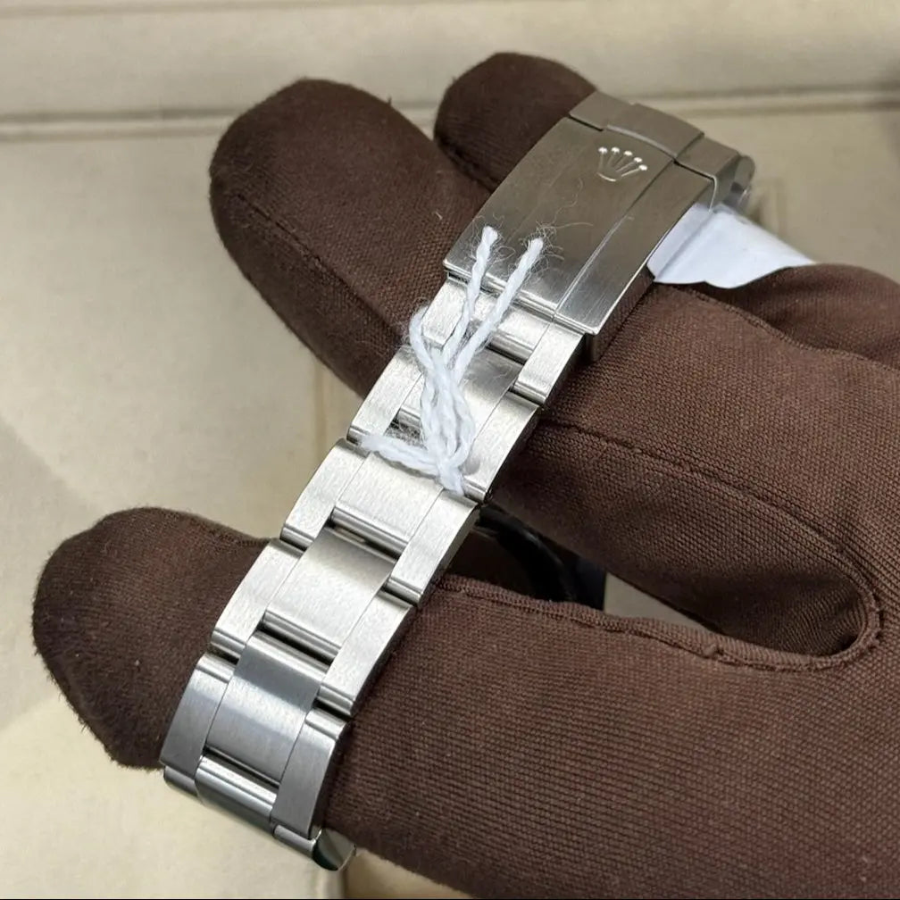 2025 Rolex Oyster Perpetual 31 Lavender Dial / 277200 / Steel / Brand New & Unworn / Box & Papers Just Watch It
