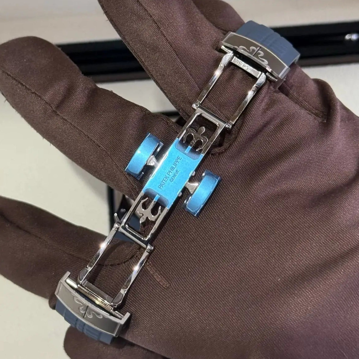 2025 Patek Philippe 5164G-001 Blue Dial / White Gold on Blue Rubber Strap / Brand New & Unworn Just Watch It
