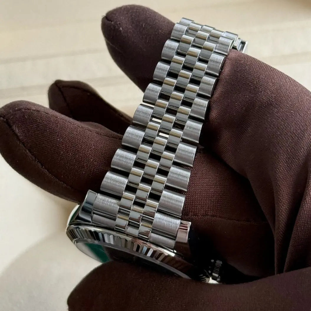 2022 Rolex Datejust 41 Azzurro Blue Roman Dial / 126334 / 41mm / Steel / Mint Condition - Just Watch It