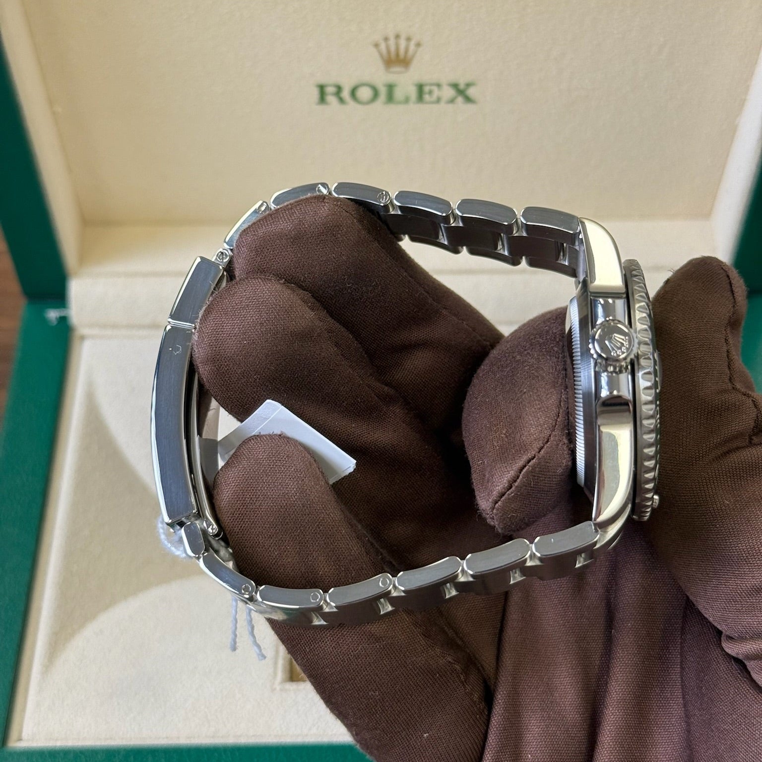 2019 Rolex Submariner Hulk / 116610LN / Steel / Mint Condition / Box & Papers Just Watch It