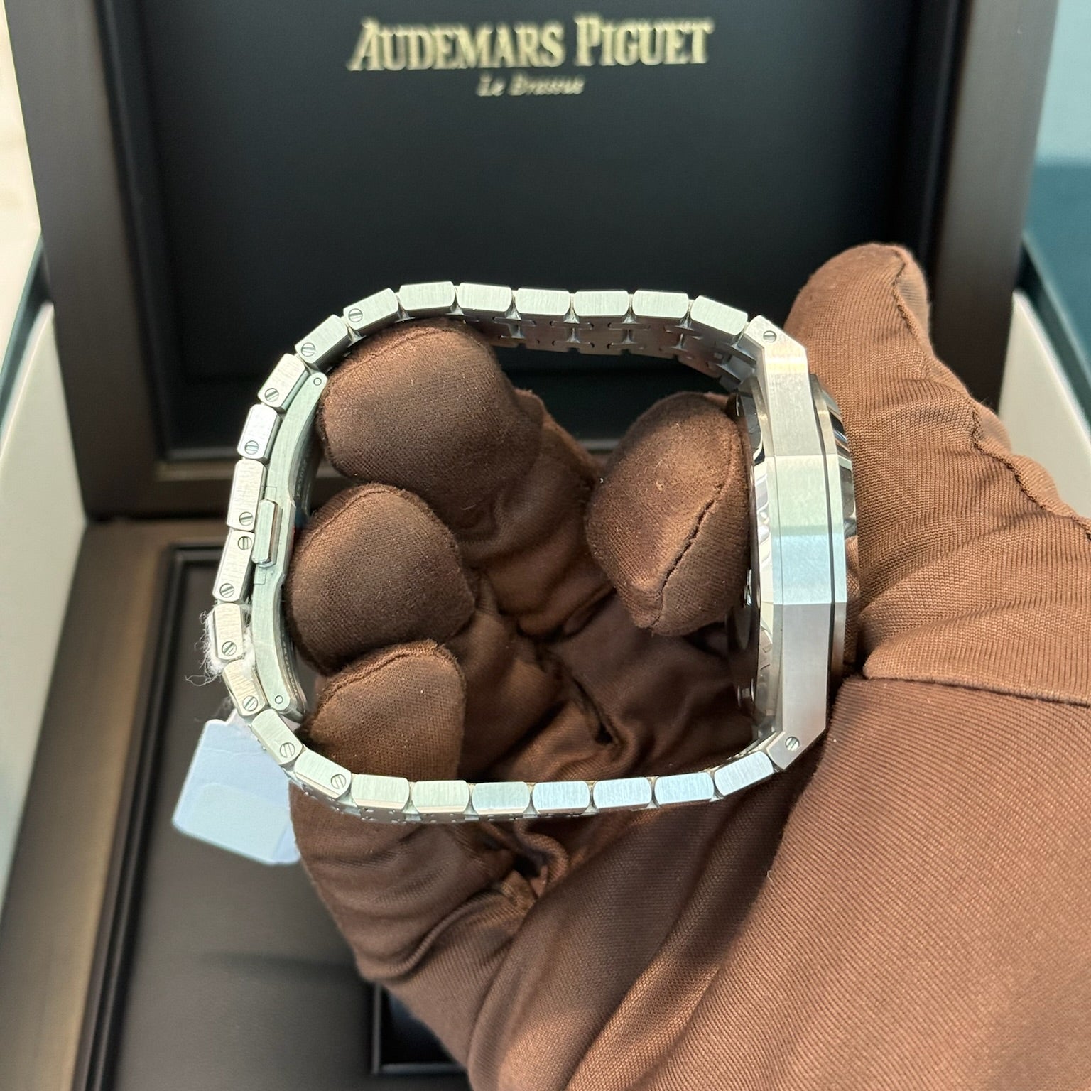 2021 Audemars Piguet Royal Oak Chronograph Black Dial 26331ST / 41mm / Stainless Steel / Mint Condition / Box & Papers Just Watch It