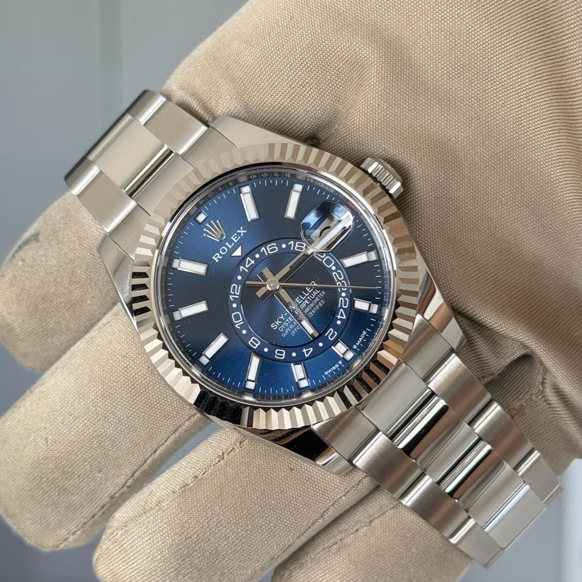 2025 Rolex Skydweller 42 Blue Dial / 336934 / Oyster Bracelet / Steel / Brand New & Unworn