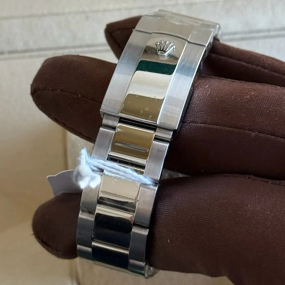 2025 Rolex SkyDweller 42 Blue Dial / 336934 / Oyster Band / Steel / Brand New & Unworn Just Watch It
