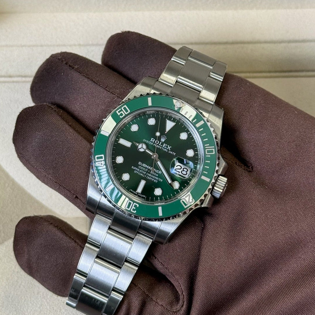 2019 Rolex Submariner Date 'Hulk' / 116610LV / Steel / Mint Condition / Box & Papers Just Watch It