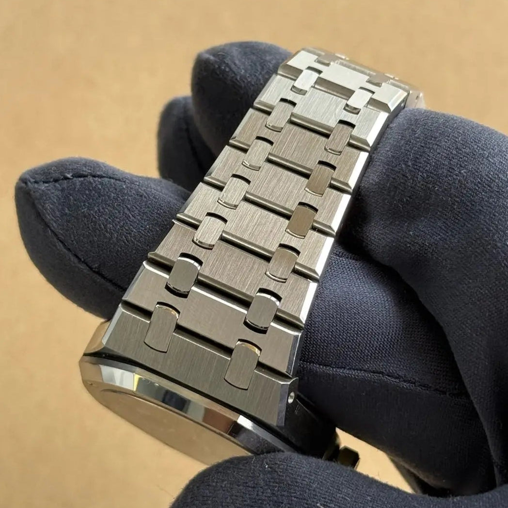 2020 Audemars Piguet Royal Oak Slate Grey Dial / 15500ST / Steel / 41mm / Mint Condition - Just Watch It