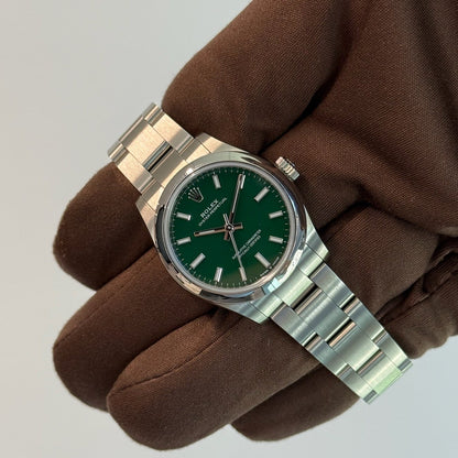 2022 Rolex Oyster Perpetual 31 Green Dial 277200 / Steel / Mint Condition / Box & Papers