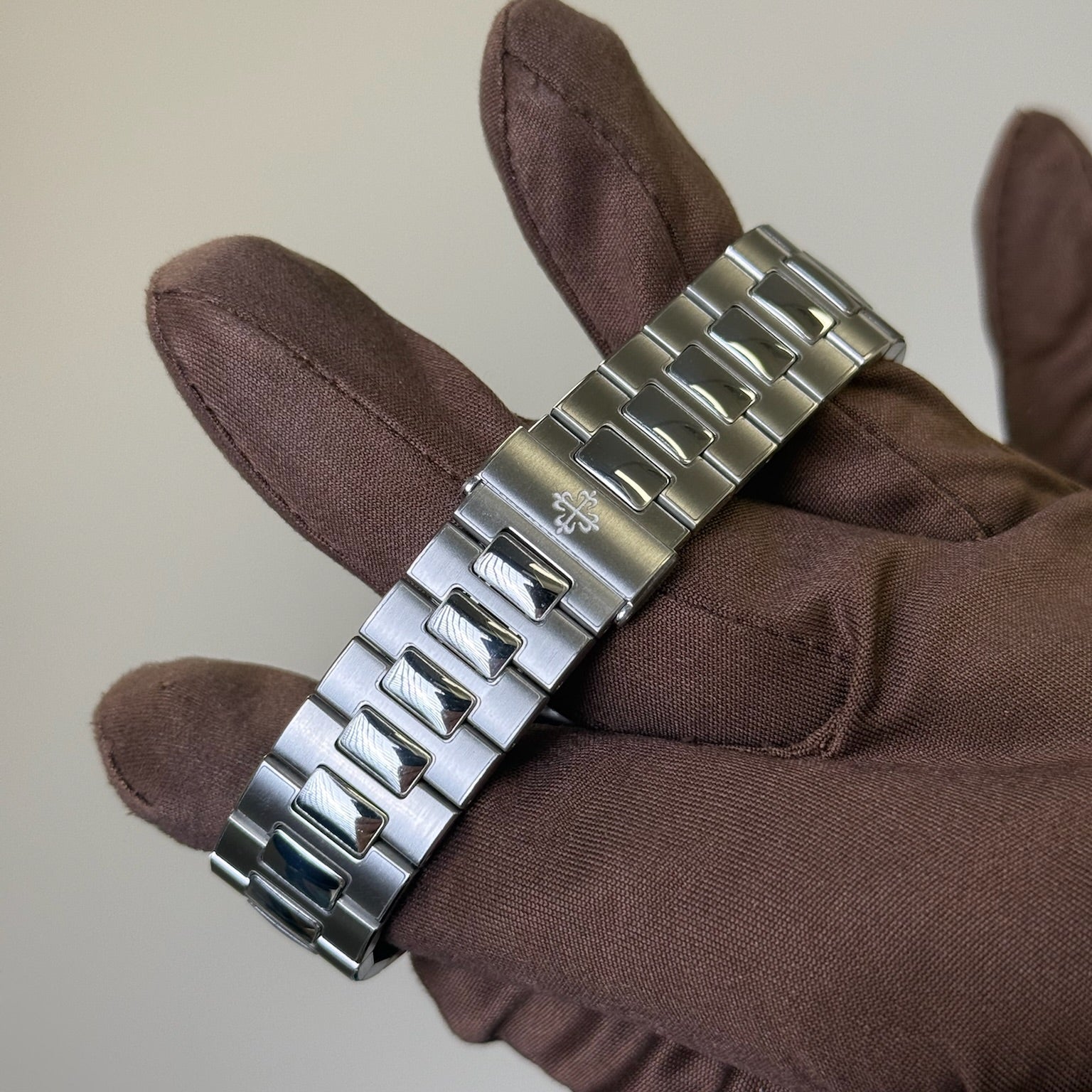 2022 Patek Philippe 5712/1A-001 Nautilus Moon Phases / Steel / Mint Condition / Box & Papers Just Watch It