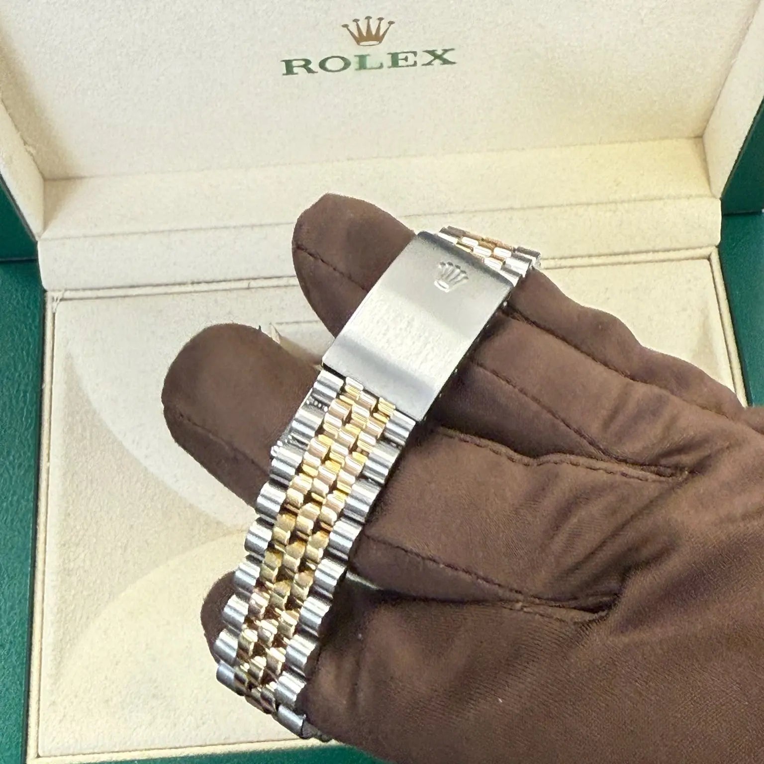 1995 Rolex Datejust 36 Blue Vignette Diamond Dial / 16233 / Two Tone Yellow Gold / Excellent Condition / Watch & Box Only Just Watch It