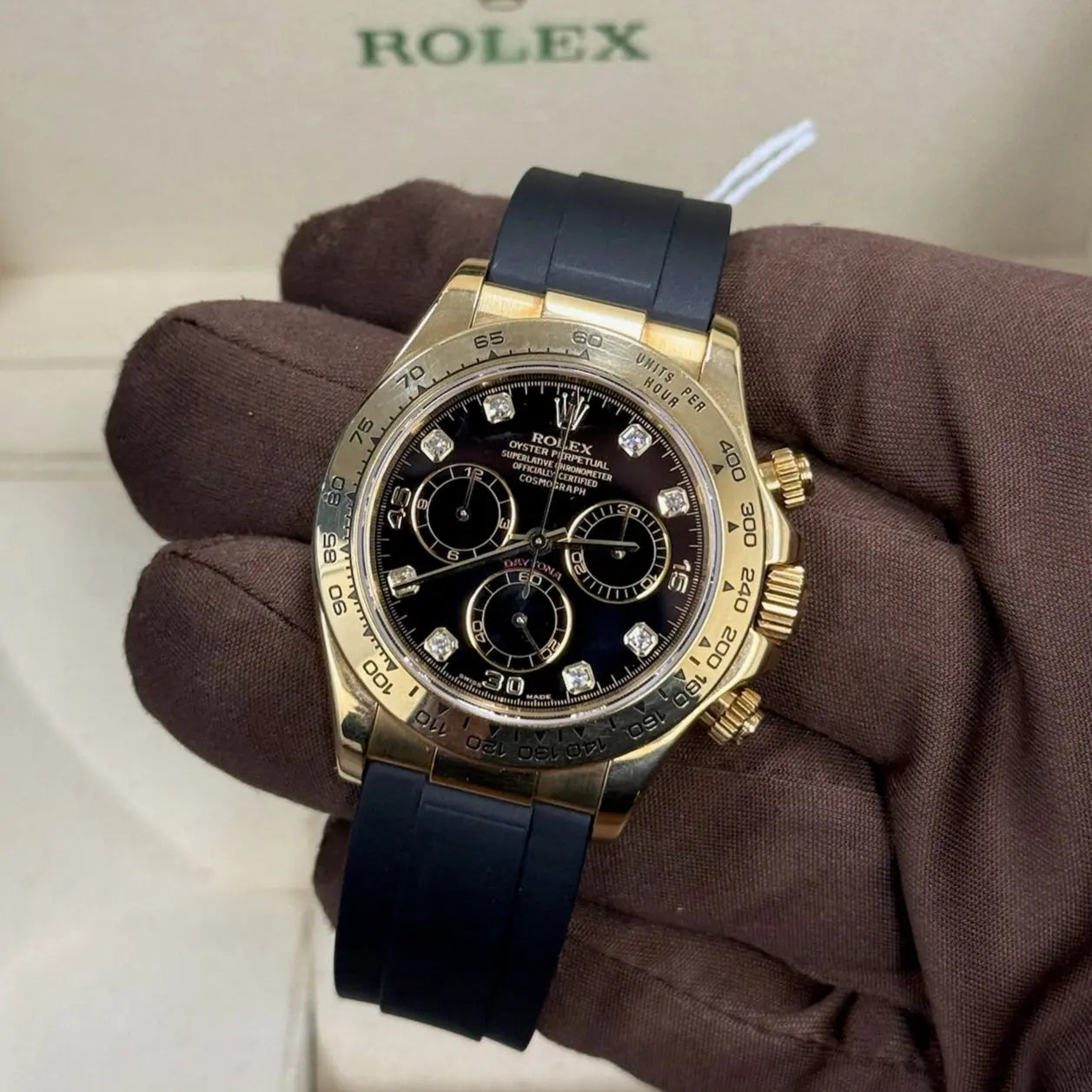 2001 Rolex Cosmograph Daytona Black Diamond Dial / 116518 / Yellow Gold on Rubber Strap / Mint Condition / Box & Papers Just Watch It