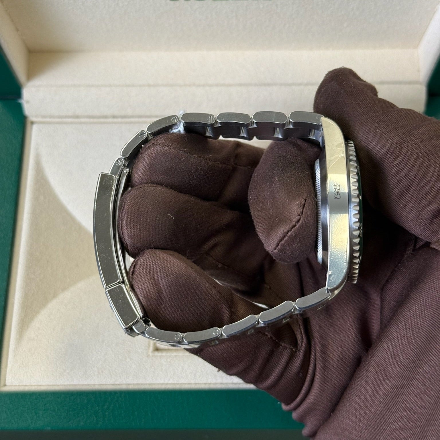 2019 Rolex Submariner Date 'Hulk' / 116610LV / Steel / Mint Condition / Box & Papers Just Watch It