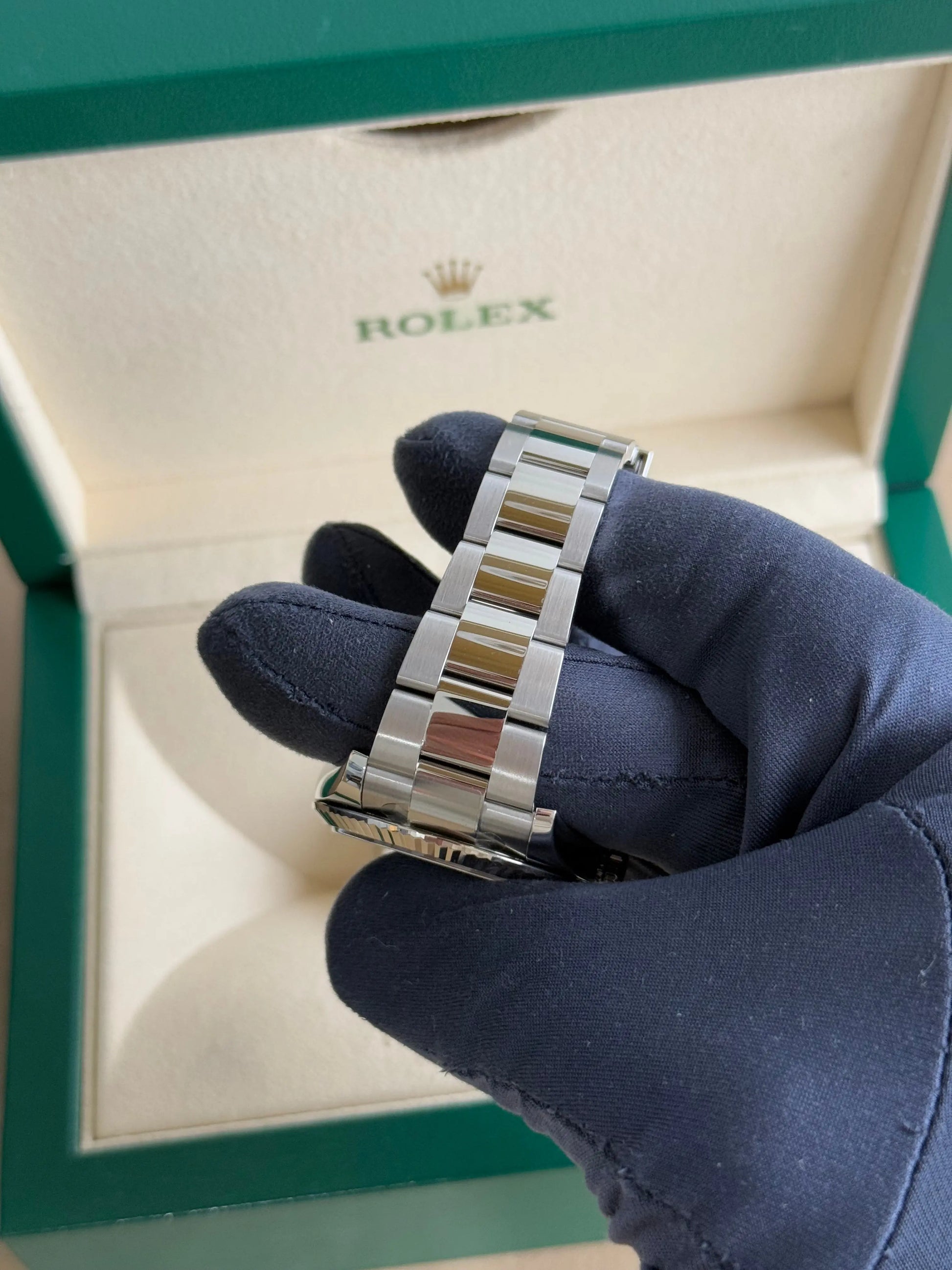 2024 Rolex Datejust 41 Wimbledon Dial 126334 / Oyster Band / Like New / Box & Papers - Just Watch It Pty Ltd