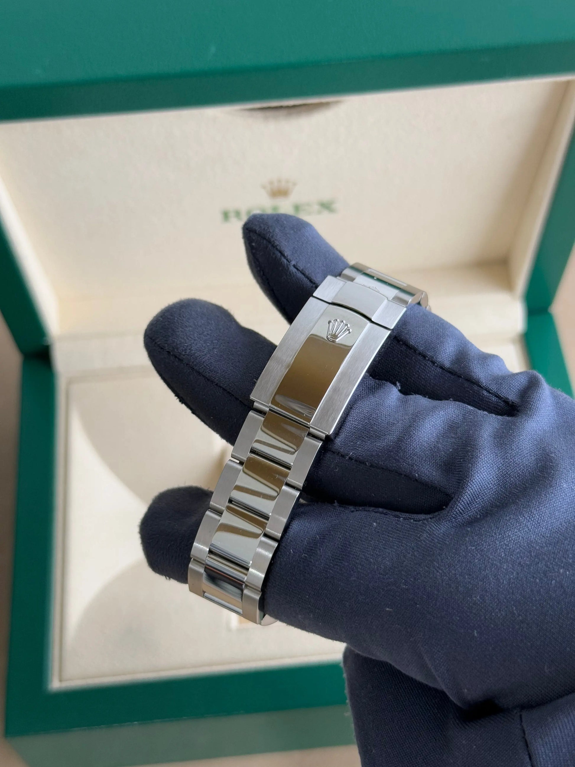 2024 Rolex Datejust 41 Wimbledon Dial 126334 / Oyster Band / Like New / Box & Papers - Just Watch It Pty Ltd