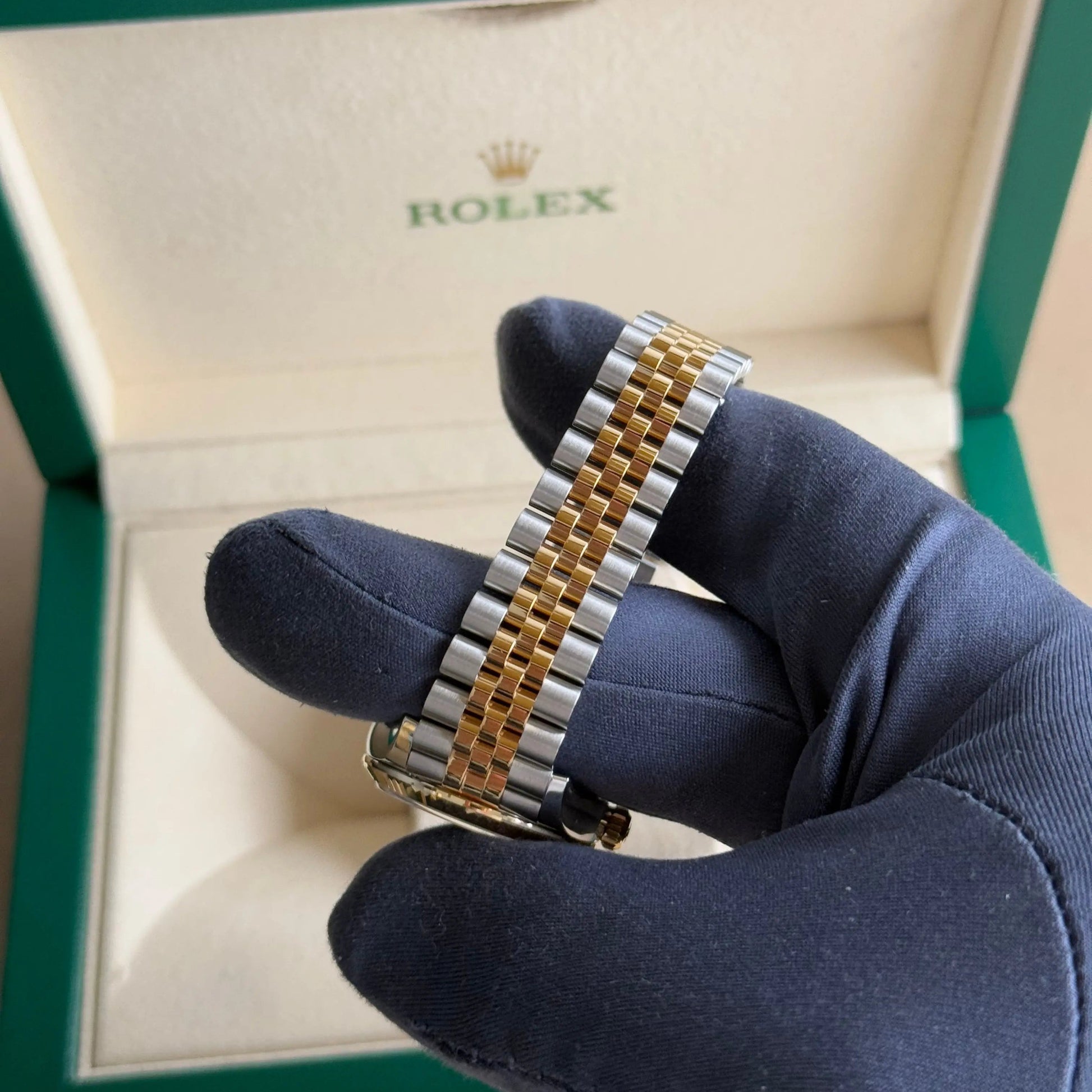 2025 Rolex Datejust 31 Black Mother of Pearl with Diamonds 278273 / Two Tone Yellow Gold / Box & Papers - Justwatchit