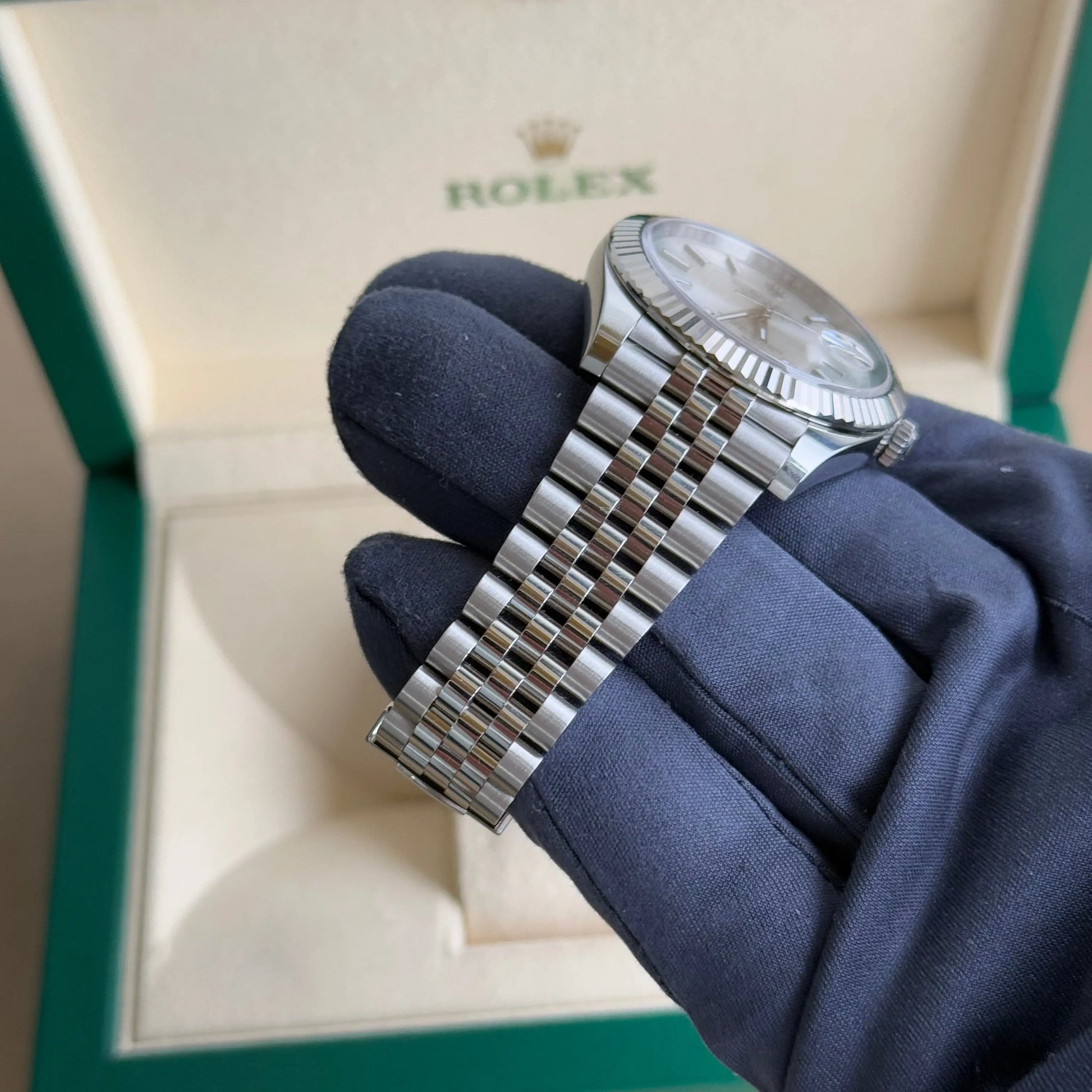 2025 Rolex Datejust 41 Silver Dial 126334 Jubilee Band Fluted Bezel - Justwatchit