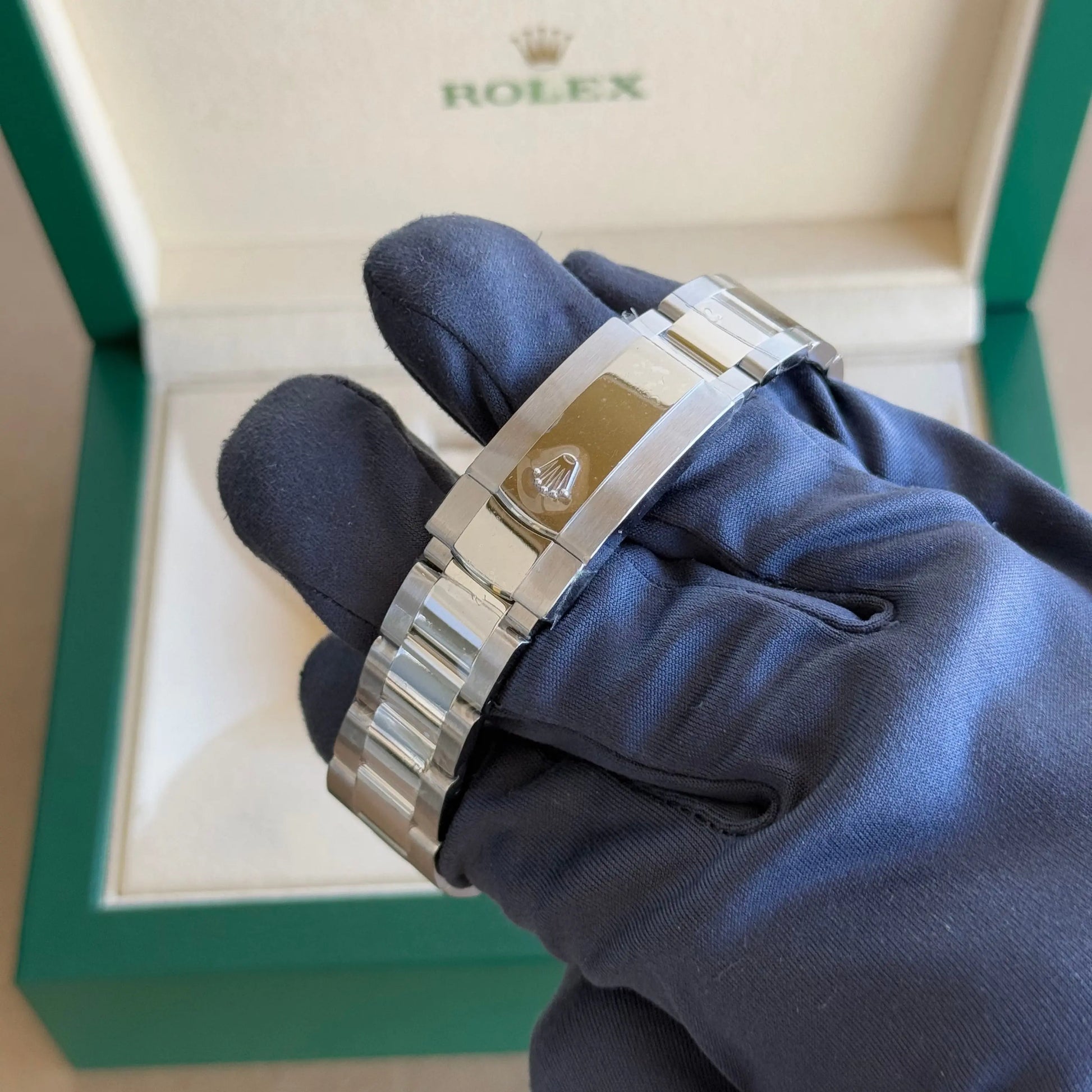 2025 Rolex Datejust 41 Blue Diamond Dial 126334 / Oyster Band / Brand New & Unworn - Justwatchit
