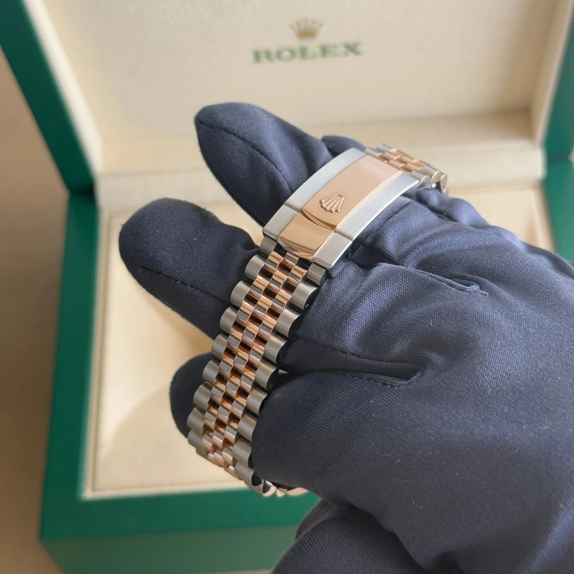 2024 Rolex Datejust 36 Black Diamond Dial 126231 / Two Tone Rose Gold / Like New - Justwatchit